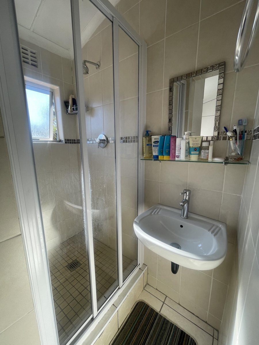 4 Bedroom Property for Sale in Braelyn Eastern Cape